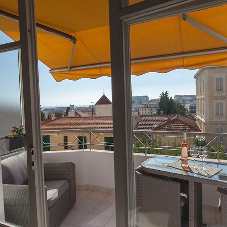 Stunning Views From This Lovely One Bedroom Apartment In Cannes Only A Short Walk From The Palais 479 Buitenkant foto