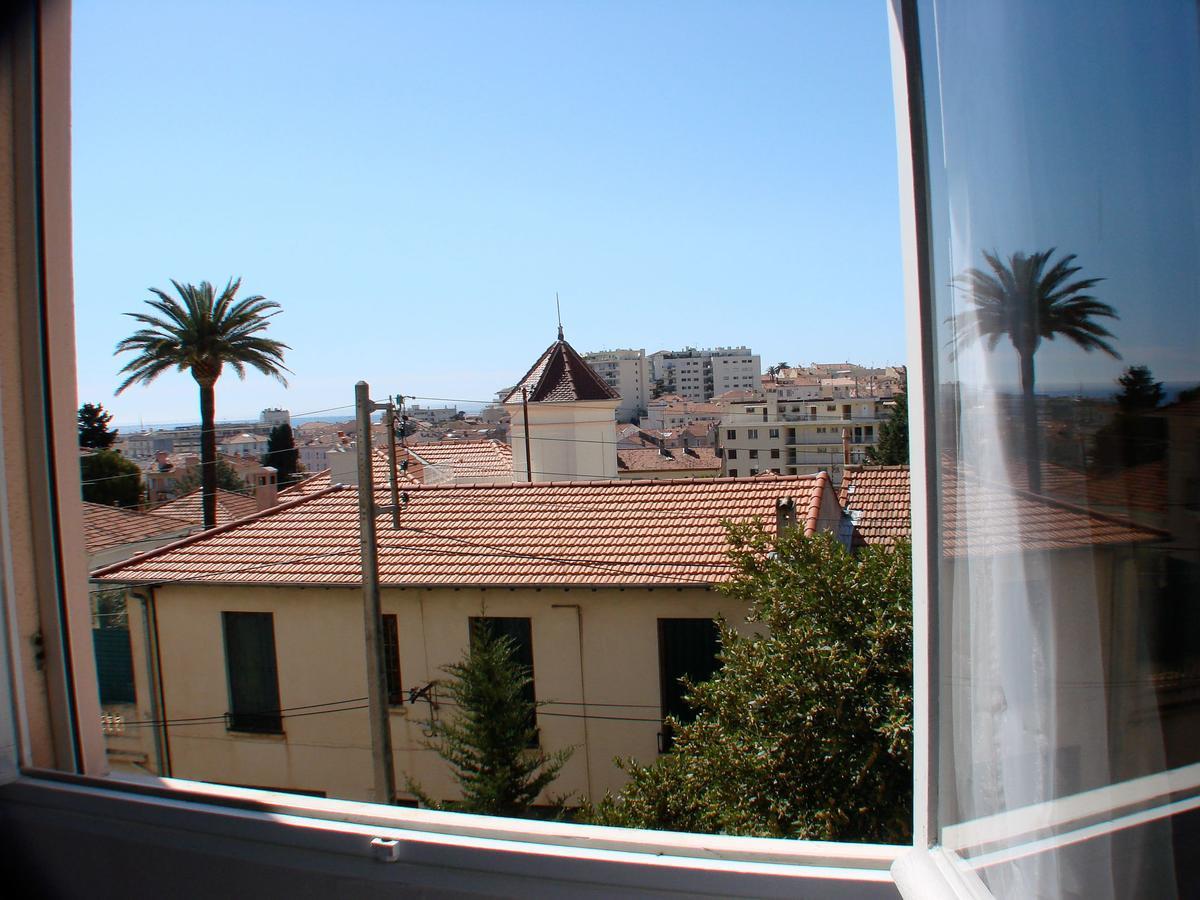 Stunning Views From This Lovely One Bedroom Apartment In Cannes Only A Short Walk From The Palais 479 Buitenkant foto