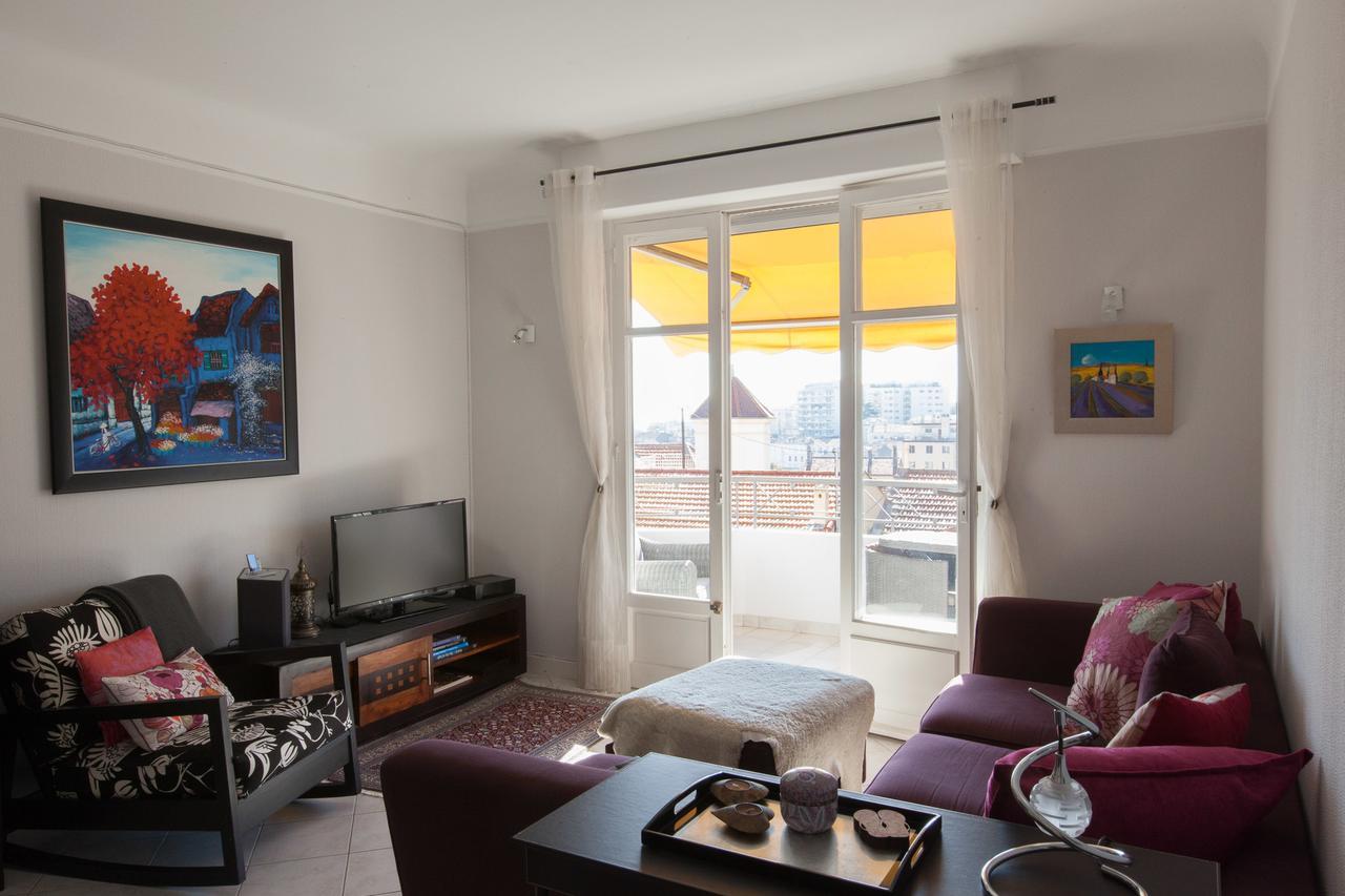 Stunning Views From This Lovely One Bedroom Apartment In Cannes Only A Short Walk From The Palais 479 Buitenkant foto